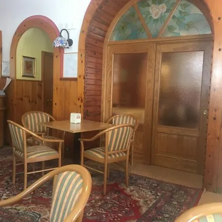 Americana Hotel Serina (Lombardy)