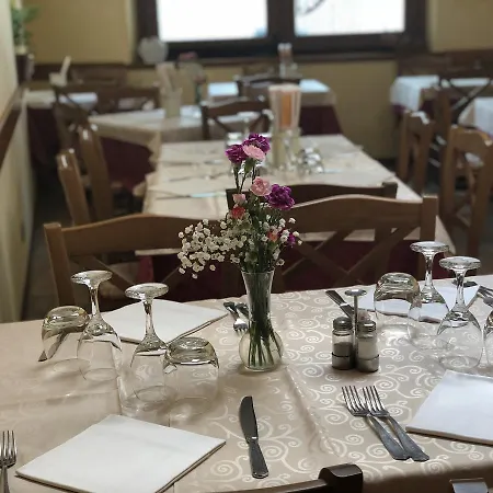 Americana Hotel Serina (Lombardy)